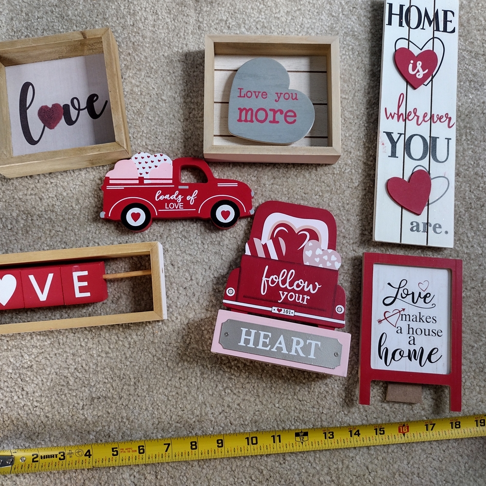 Red and Pink Love-Themed Decor Set